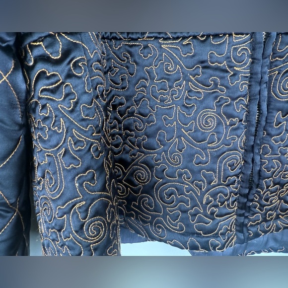 Vintage Jean Paul Women's Black Quilted Embroidered Black and Gold Jacket SZ 12 - Picture 3 of 16